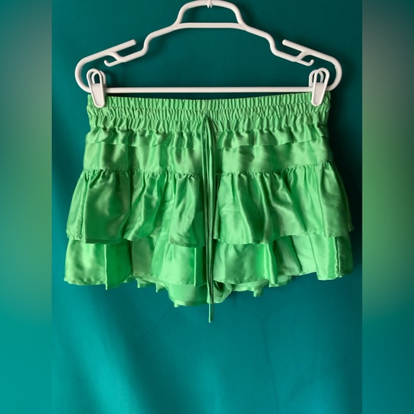 Shug Pants - SHUG Green Ruffled Tiered Women's Skorts, Size Medium